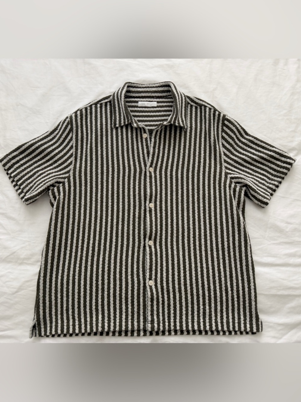 Zara Men's Short Sleeve Button-Up Shirt